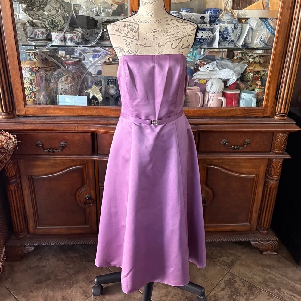 David's Bridal Dress Womens 10 NWT Wisteria Purple Strapless Tea Length Formal